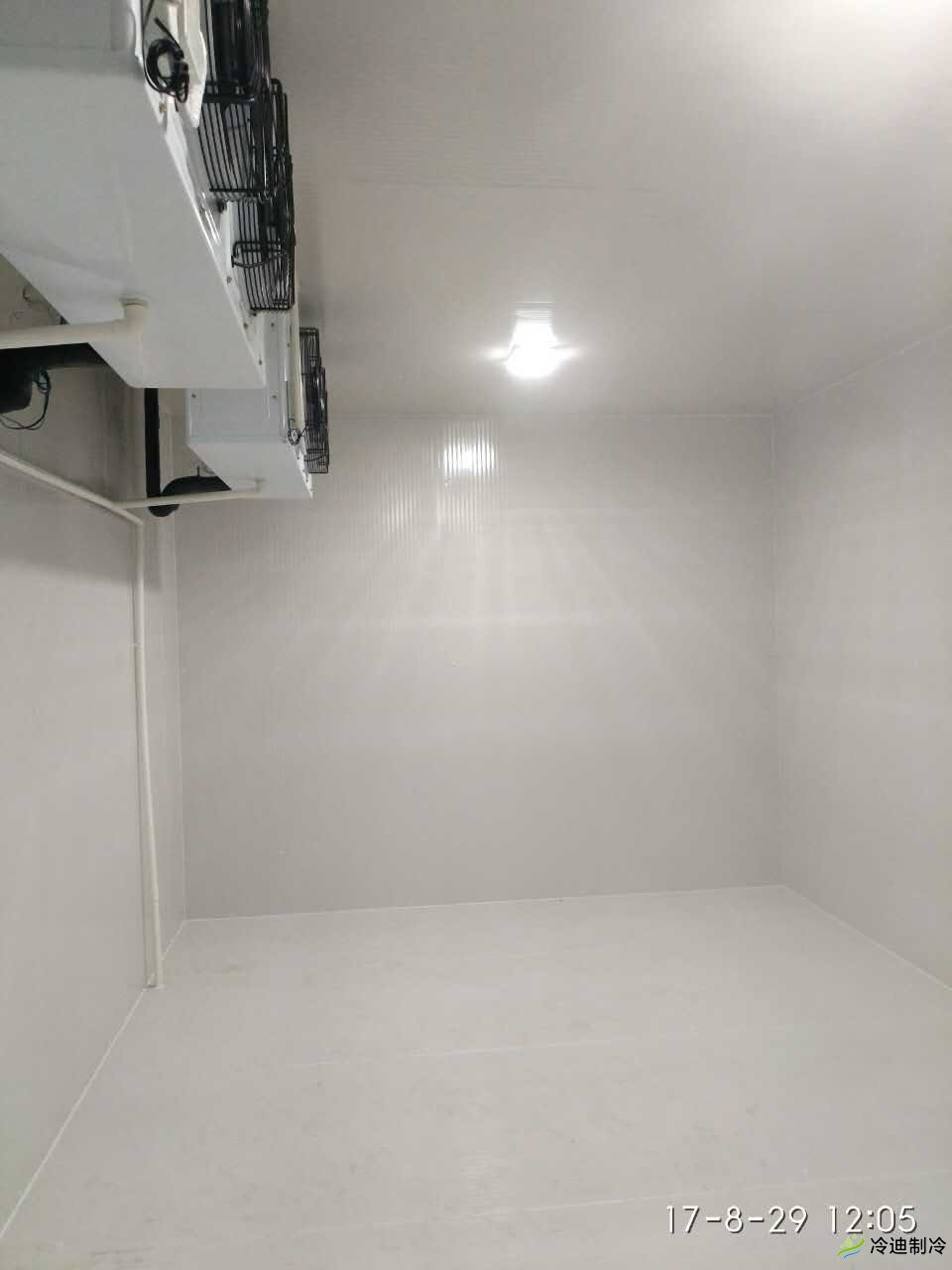 上海嘉洲實業-小型醫藥冷庫工程案例(圖3) 上海嘉洲實業-小型醫藥冷庫工程案例(圖3)