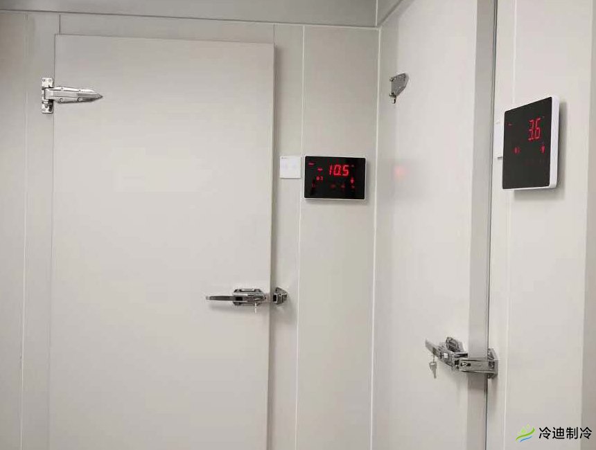 小型冷庫(kù)工程---松江采風(fēng)廣場(chǎng)冷凍庫(kù)安裝(圖1) 小型冷庫(kù)工程---松江采風(fēng)廣場(chǎng)冷凍庫(kù)安裝(圖1)
