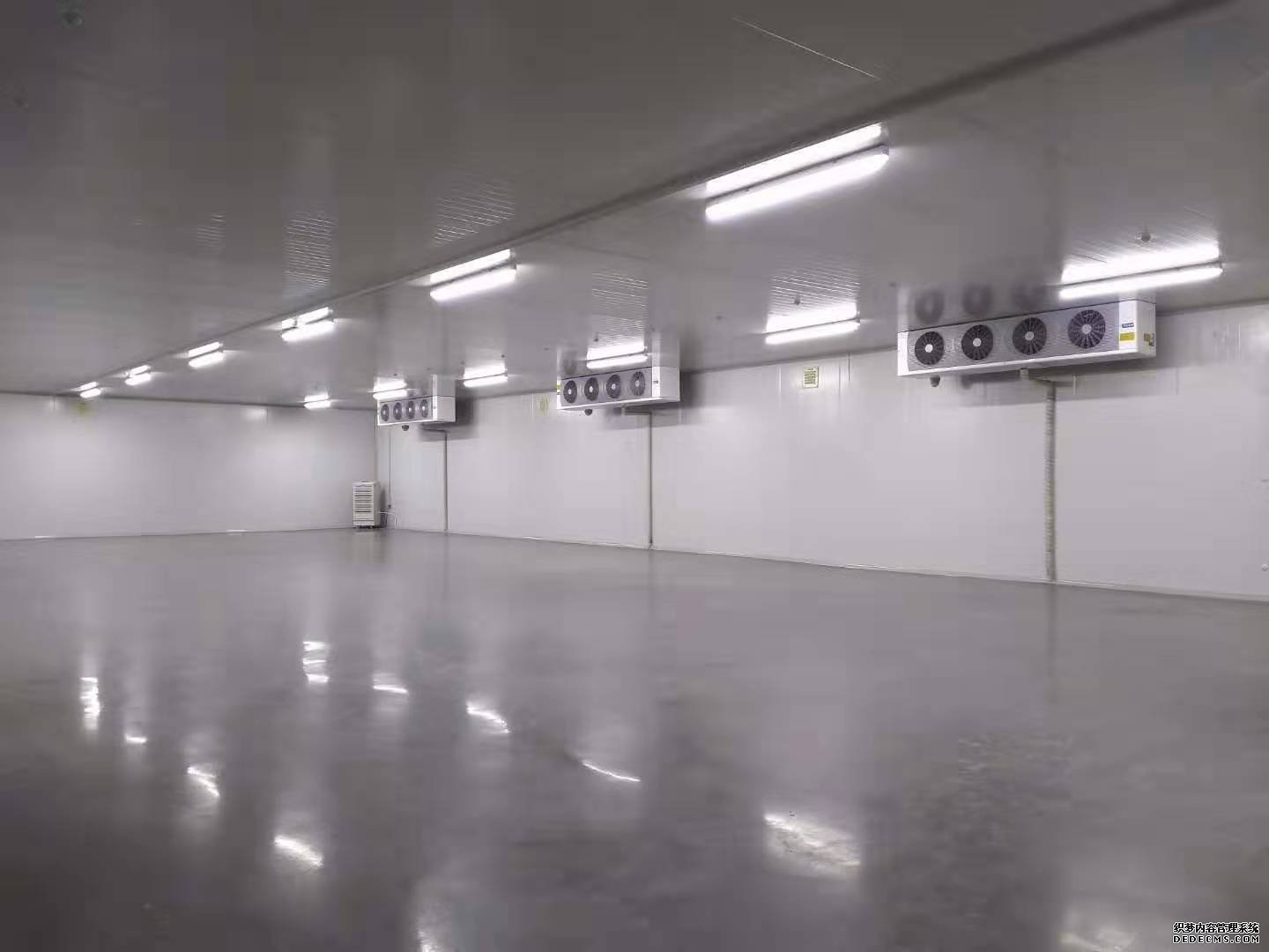 雙溫庫(kù)的組成及特點(diǎn)(圖1) 雙溫庫(kù)的組成及特點(diǎn)(圖1)